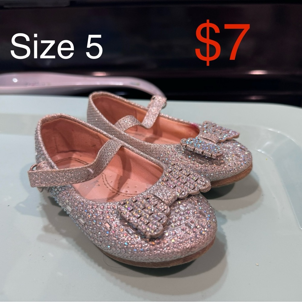 Cute Glitter shoes